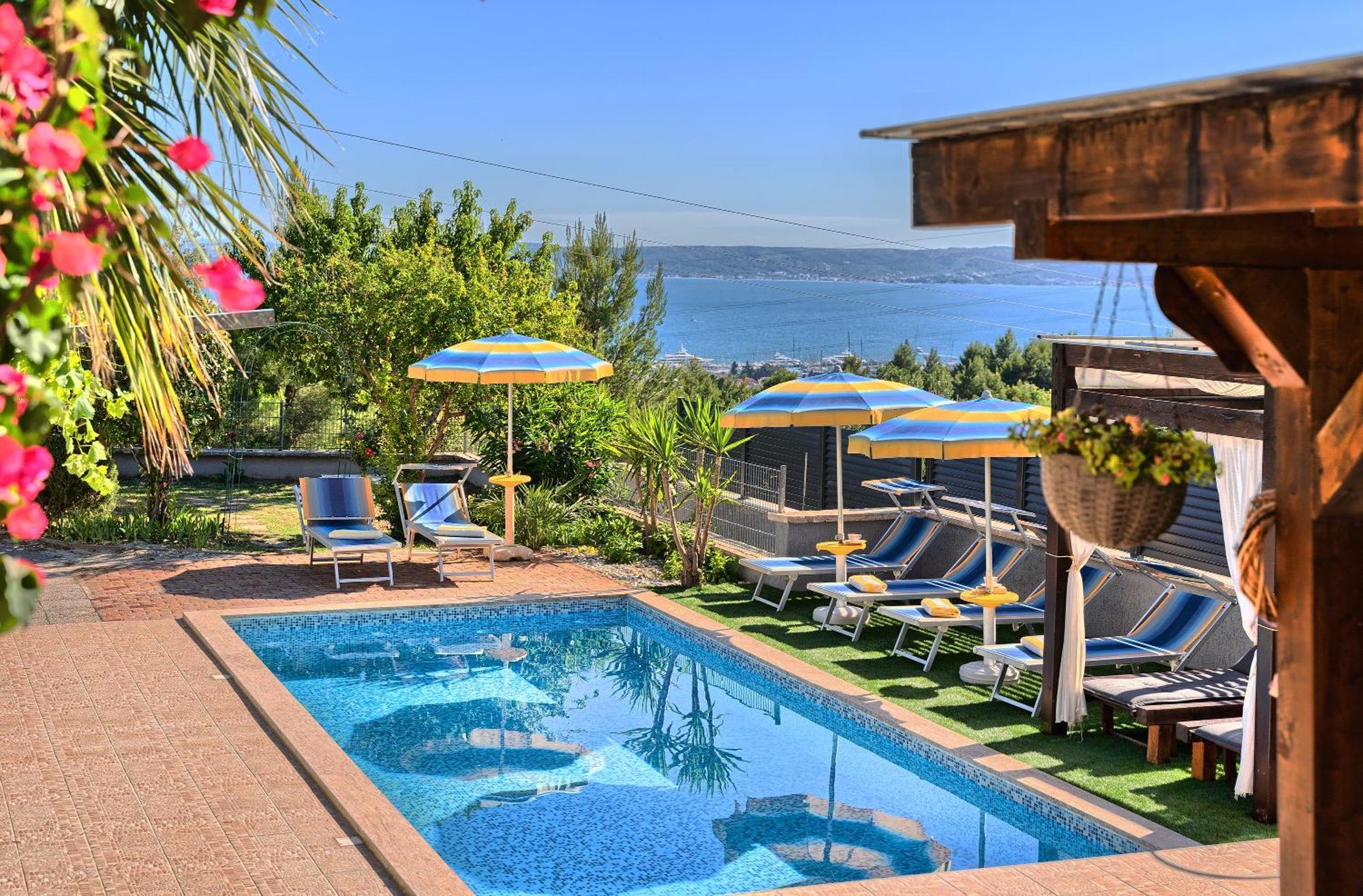Villa Antea Kastela Exterior photo